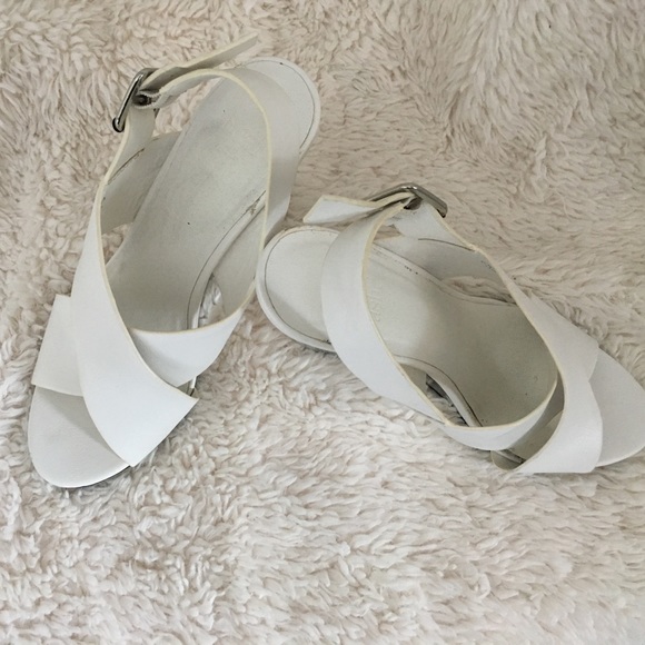 Triple S Sleek Sexy Sophisticated Summertime Wedge - Picture 2 of 5